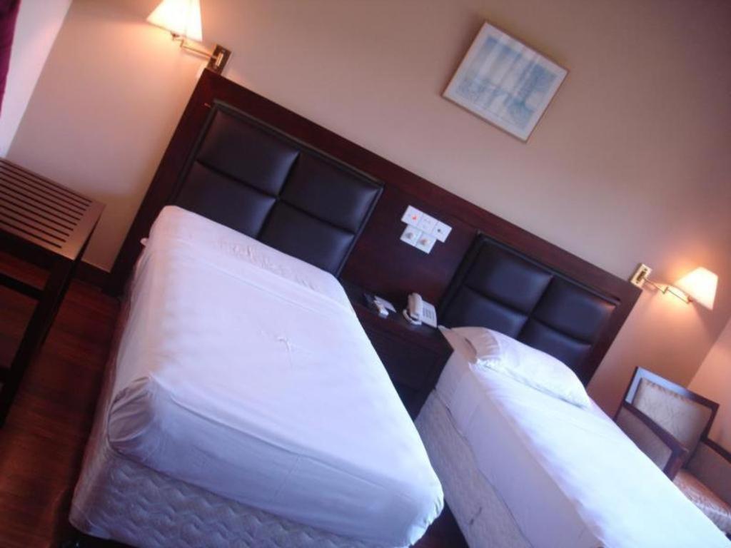 Devon Hotel Kandy Eksteriør billede