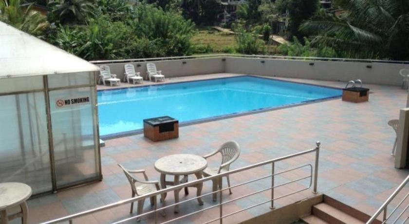 Devon Hotel Kandy Eksteriør billede